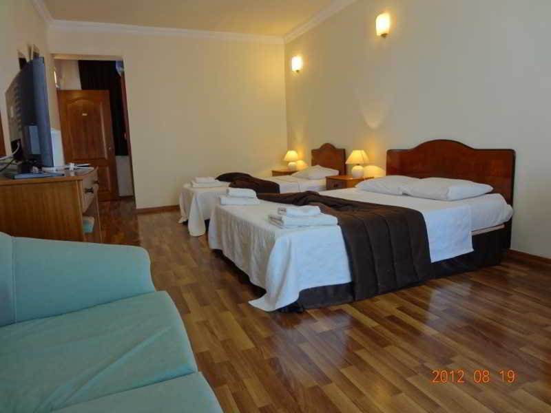 Club Z Hotel Kyrenia  Eksteriør billede